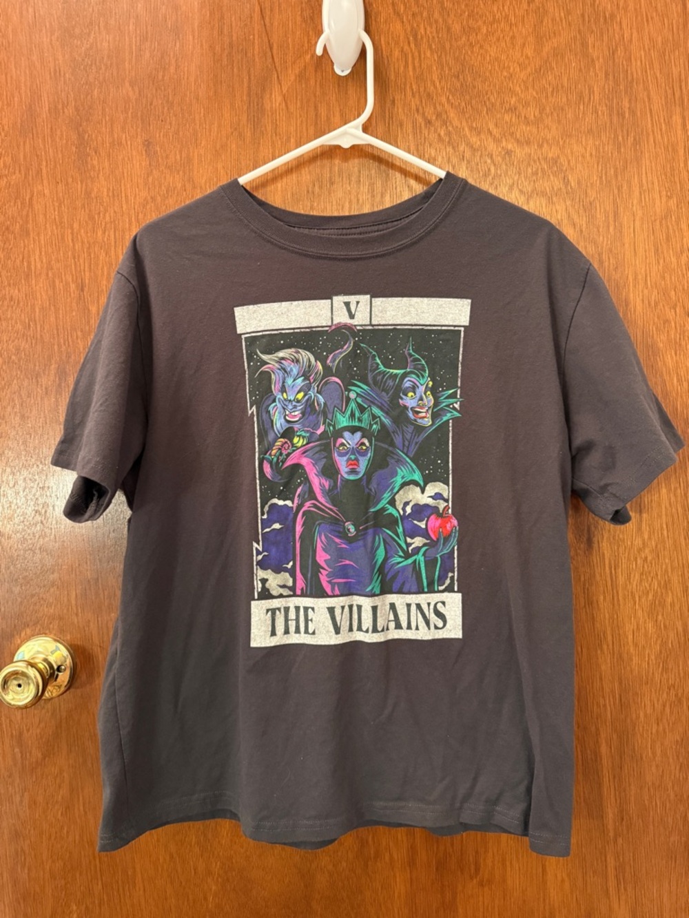 Disney Black Short-Sleeve 'The Villains' Graphic Tee in XL